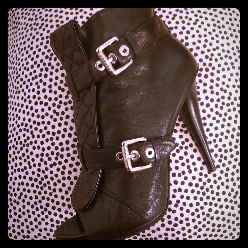 Nine West open toe bootie